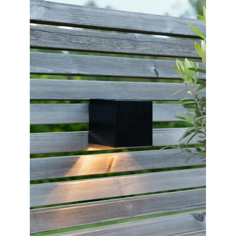 Aurinkokennoseinävalaisin Star Trading Wally Cube, 10cm, musta