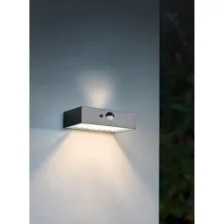 Aurinkokennoseinävalaisin Trio Elvas LED, liike- ja hämärätunnistin, mattamusta