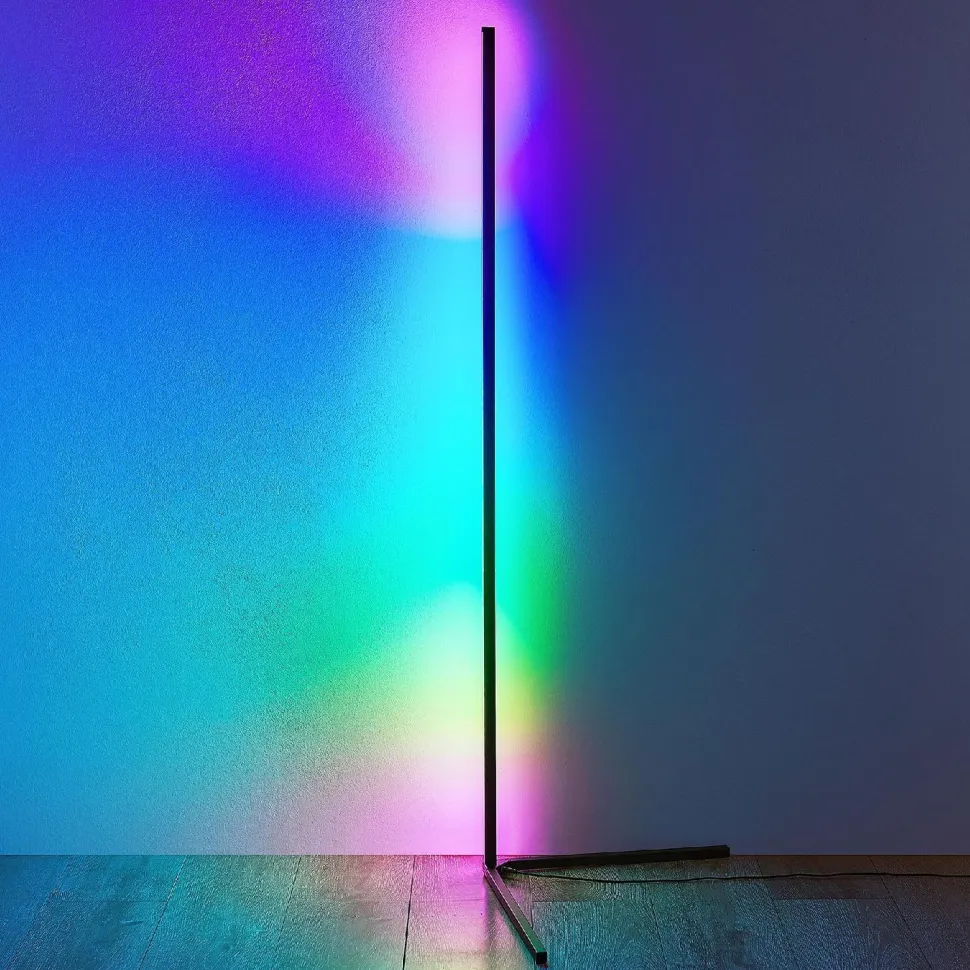 LED-lattiavalaisin Trio Level, musta, RGB