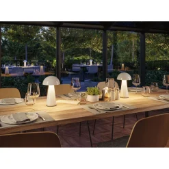 LED-pöytävalaisin Paulmann Onzo 28cm USB-ladattava 2700K IP44 3-Step-Dim himmennettävä valkoinen