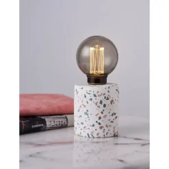 LED-pöytävalaisin Paulmann Pauleen Elegant Flare, paristokäyttöinen, E27, 2500K, terrazzo