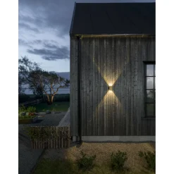 LED-seinävalaisin Konstsmide Chieri 2x2W messinki
