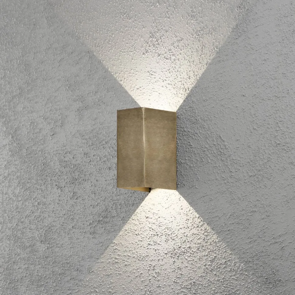 LED-seinävalaisin Konstsmide Cremona 2x3W messinki