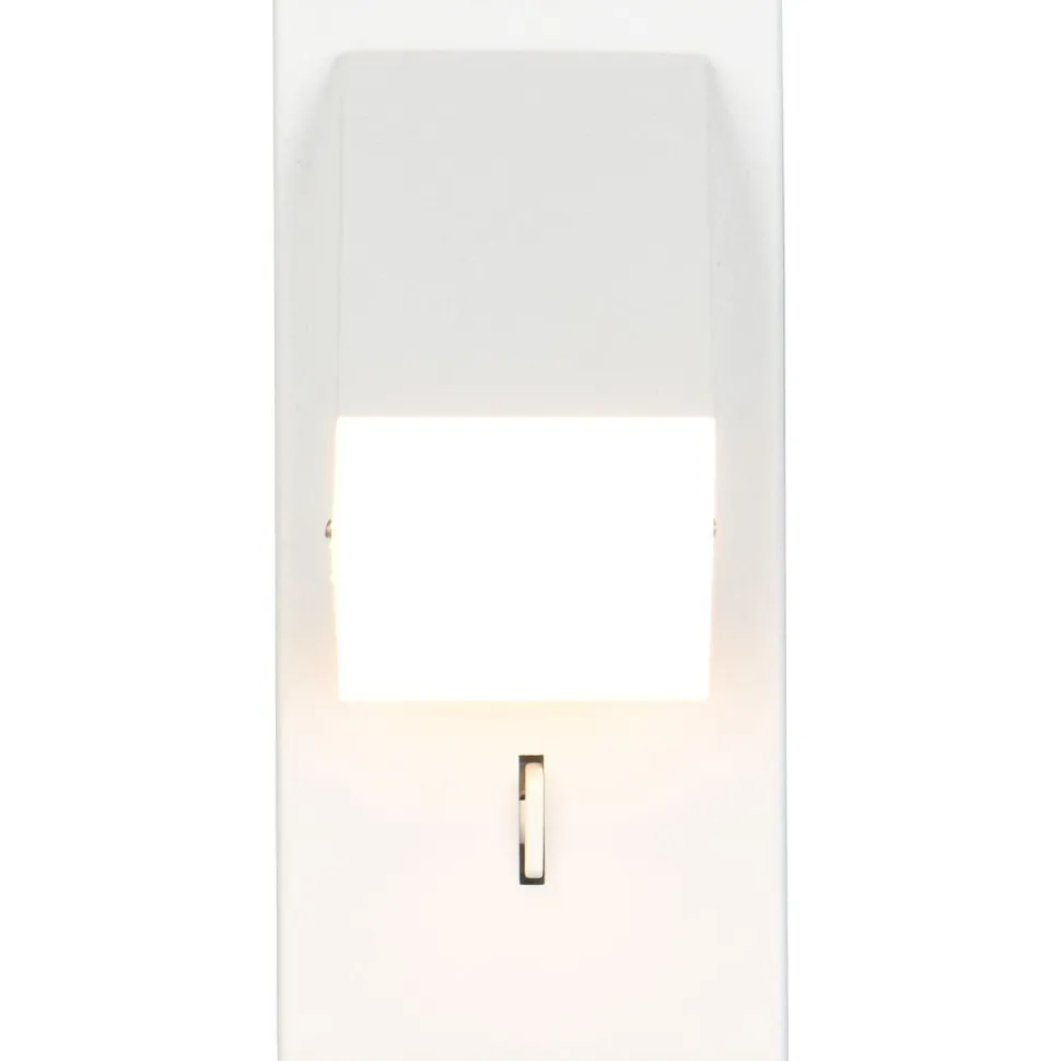 LED-seinävalaisin Trio Raglan valkoinen