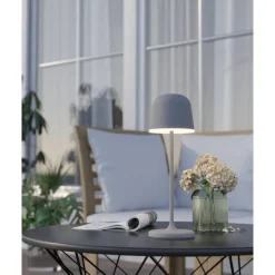 LED-ulkopöytävalaisin Eglo Mannera, ladattava, ruskea