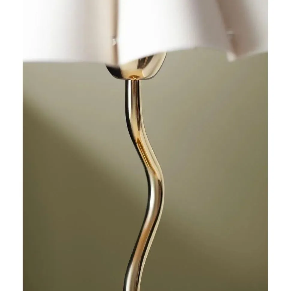 Pöytävalaisin Linento Lighting Anne, E27, max. 40W, IP20, kulta