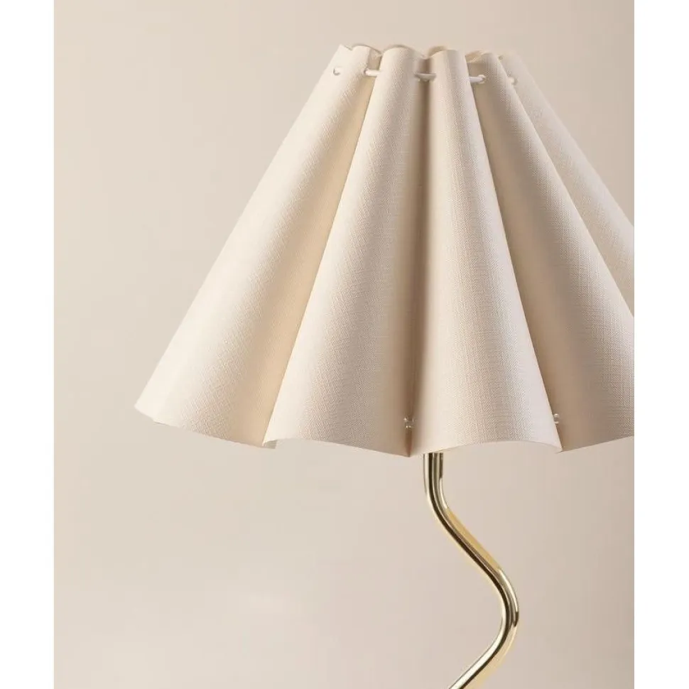 Pöytävalaisin Linento Lighting Anne, E27, max. 40W, IP20, kulta