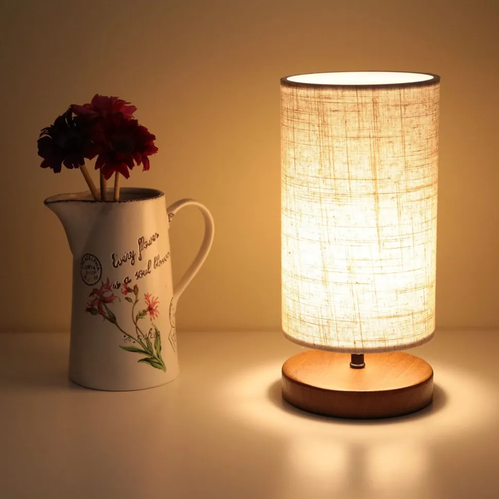 Pöytävalaisin Linento Lighting AYD-2785, kermanvalkoinen