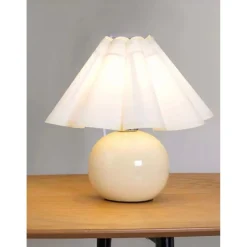 Pöytävalaisin Linento Lighting BRZ-343403, ø10-25cm, E27, max. 40W, IP20, kerma