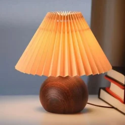 Pöytävalaisin Linento Lighting BRZ-343410, ø10-22cm, E27, max. 40W, IP20, kerma/pähkinä
