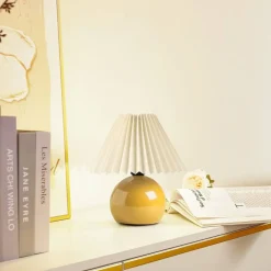 Pöytävalaisin Linento Lighting 241912, ø22cm, E27, max. 40W, IP20, kerma/keltainen