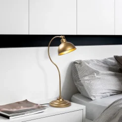 Pöytävalaisin Linento Lighting Konika kulta