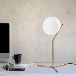 Pöytävalaisin Linento Lighting Luminar, 35x30x52, kulta