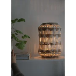 Pöytävalaisin Markslöjd Ano 35cm beige/ruskea