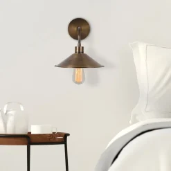 Seinävalaisin Linento Lighting Berceste, messinki, Ø24cm