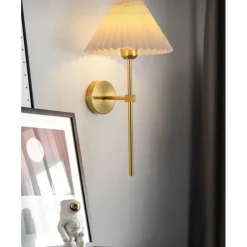 Seinävalaisin Linento Lighting BRZ-340059, E27, max. 40W, IP20, kulta/kerma