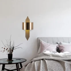 Seinävalaisin Linento Lighting Fresno eri värejä