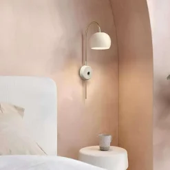 Seinävalaisin Linento Lighting 241768, kerma