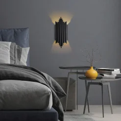 Seinävalaisin Linento Lighting Reis, musta
