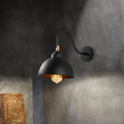 Seinävalaisin Linento Lighting Saglam 3742. 28cm, musta