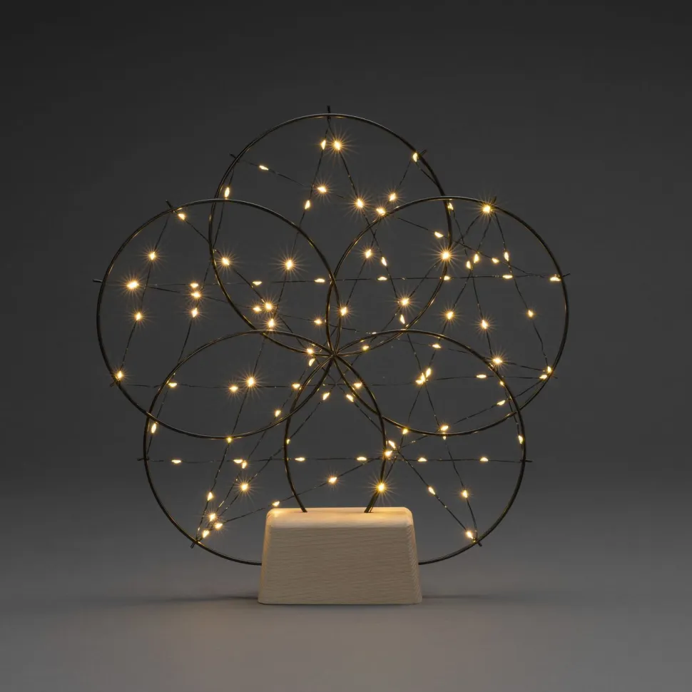 Unisieppari Konstsmide, 100 x LED, Ø40cm, puujalusta