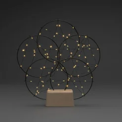 Unisieppari Konstsmide, 100 x LED, Ø40cm, puujalusta